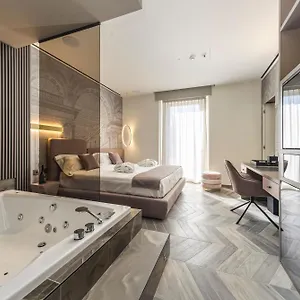 Tritone Luxury Piazza Del Popolo Bed & Breakfast