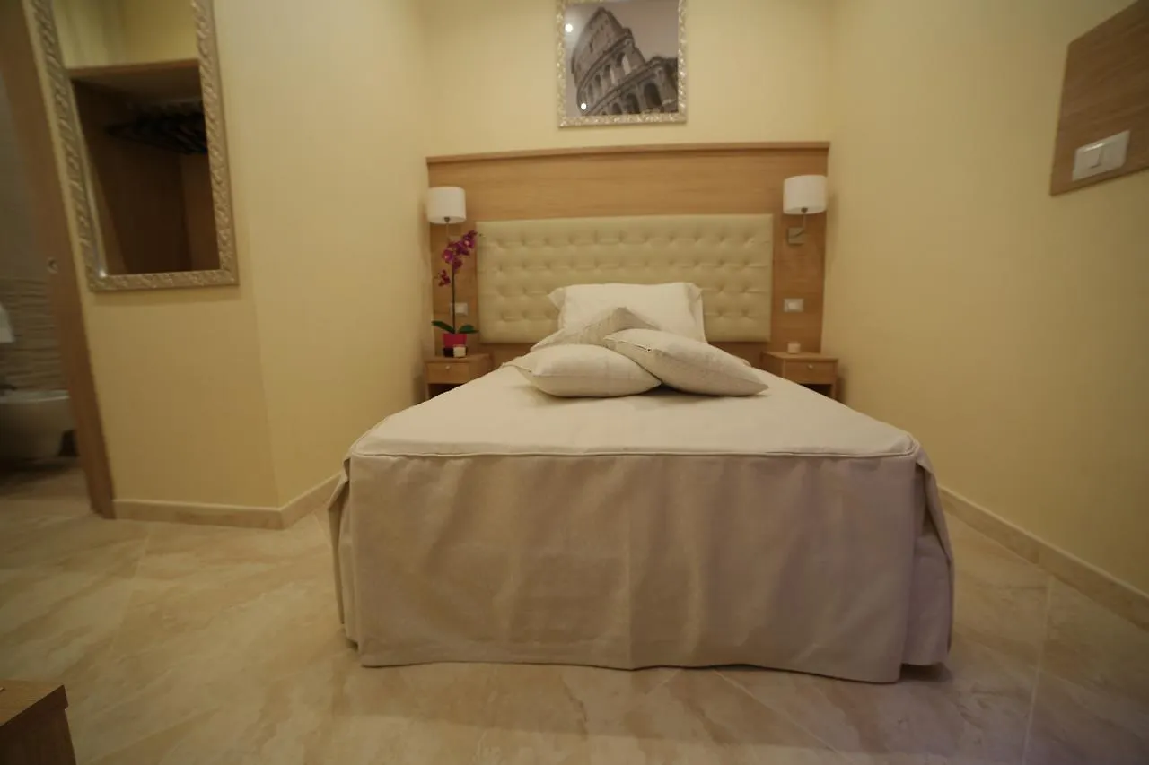 **  Esposizione Palace Hotel Roma Italia