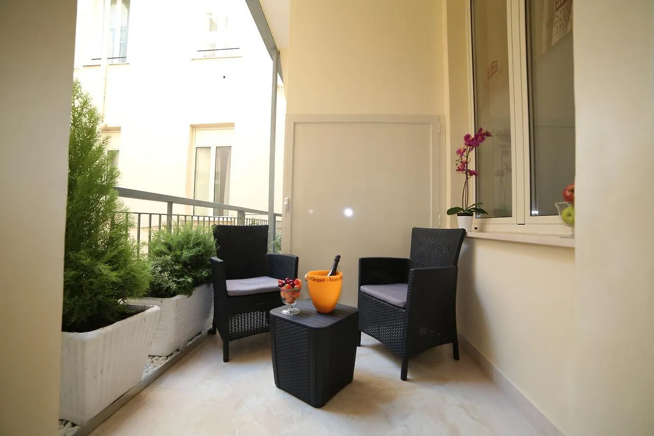 **  Esposizione Palace Hotel Roma Italia