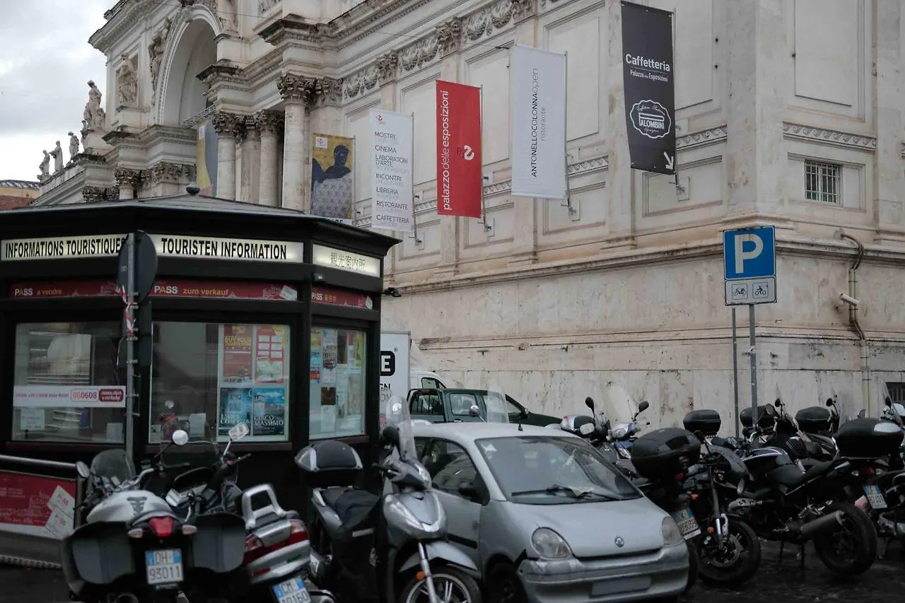 **  Esposizione Palace Hotel Roma Italia