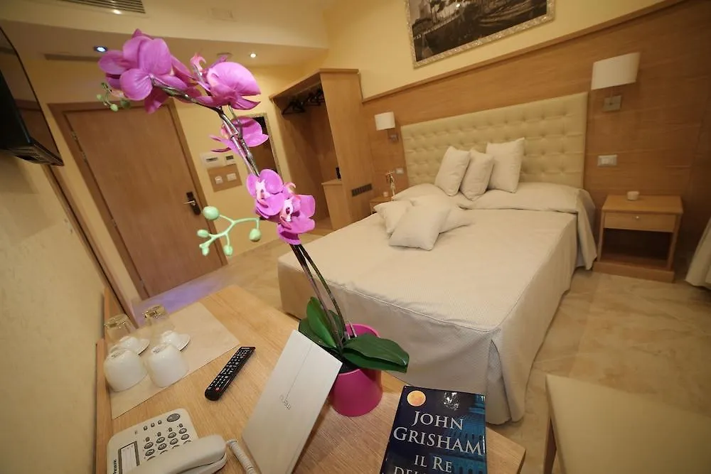 Esposizione Palace Hotel Roma 2*,